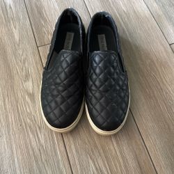 Steve Madden Size 7.5 Woman