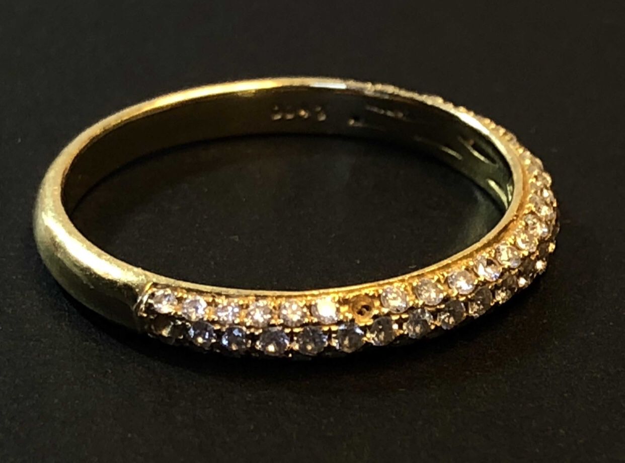 Diamond and 18K gold ring - certified & appraised