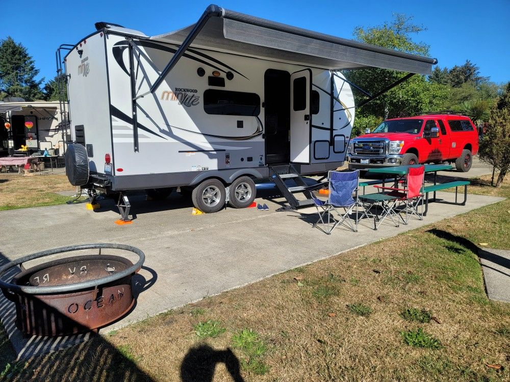 2020 Rockwood Mini Lite 2104s
