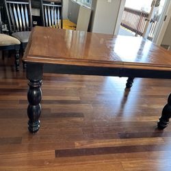 Bombay Co Table & 6 Chairs, w/ Extension