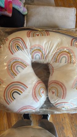 New baby feeding, relaxing and sitting pillow for baby