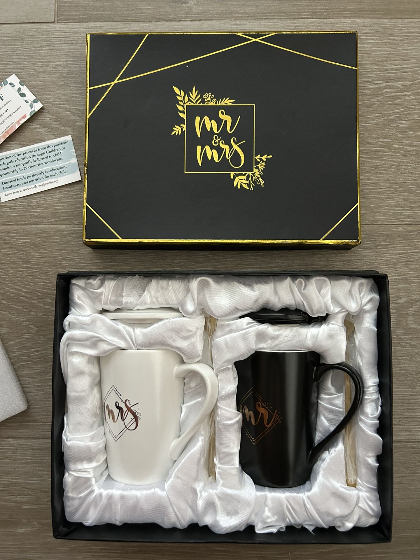 Wedding Gifts, Mr and Mrs Coffee Mug Gifts for Couples, Bride and Groom