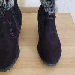 Womens Boots Black Size  9