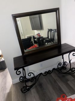 Table With Mirror