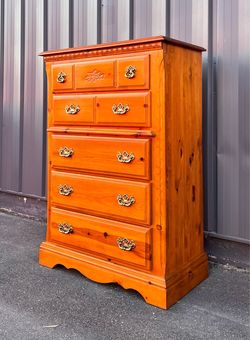 Hardwood Solid Dresser