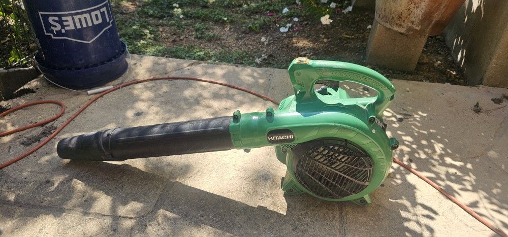 Hitachi Leaf Blower