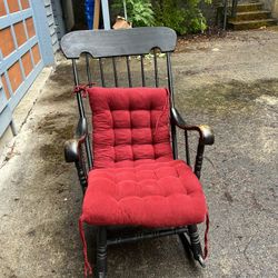 Free Furniture 
