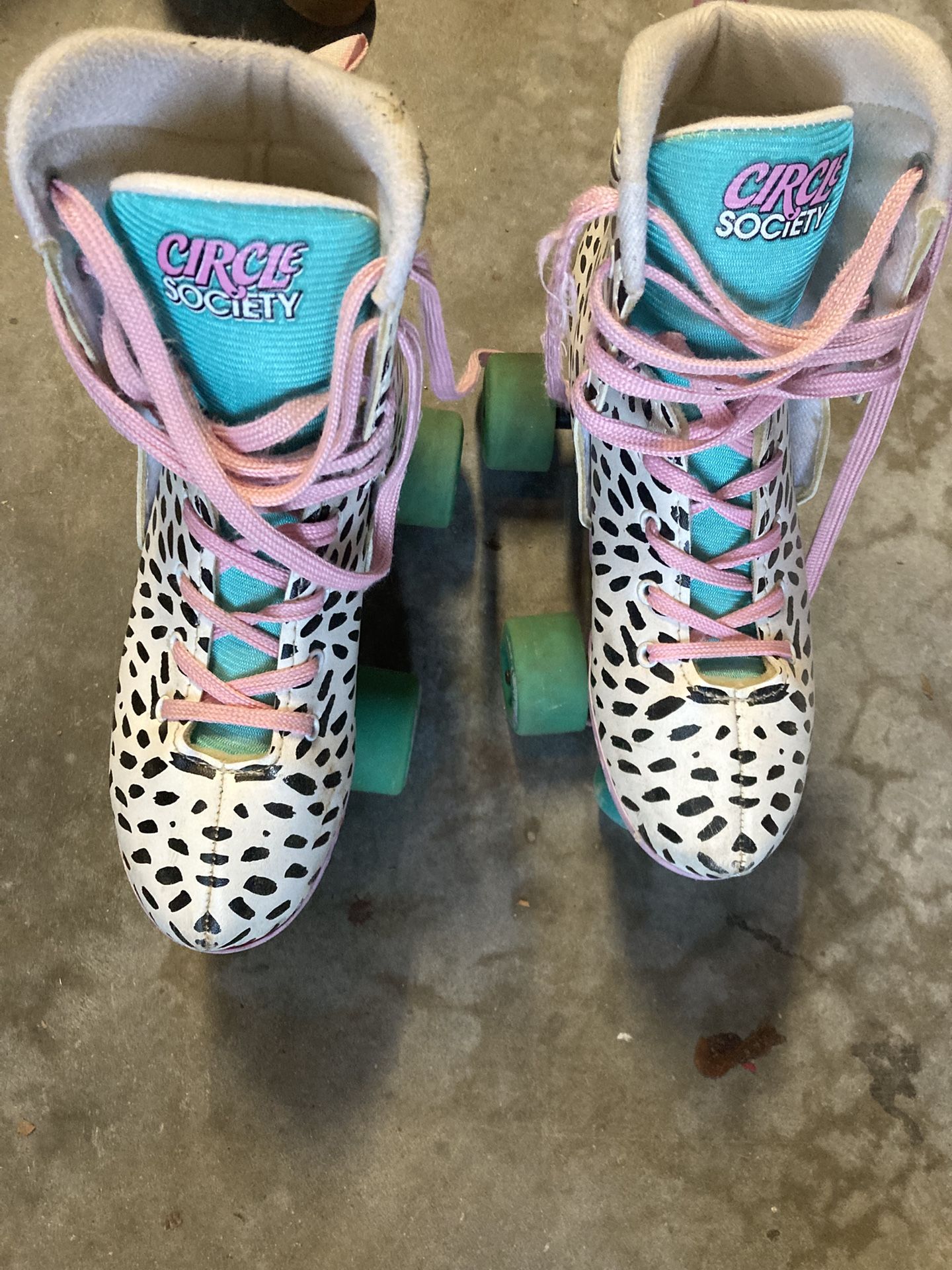 Womens/girl Vintage Roller Blades