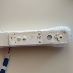 Wii Controller With Motion Plus And Cover 