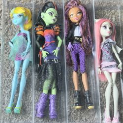 ON HOLD monster high lot