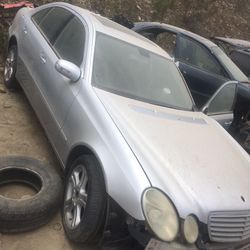 Mercedes benz E350 for parts E320 E500