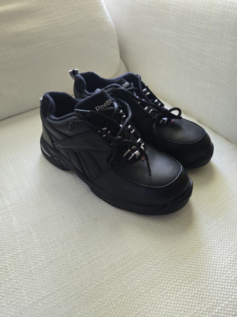 Reebok Size 9.5 Men