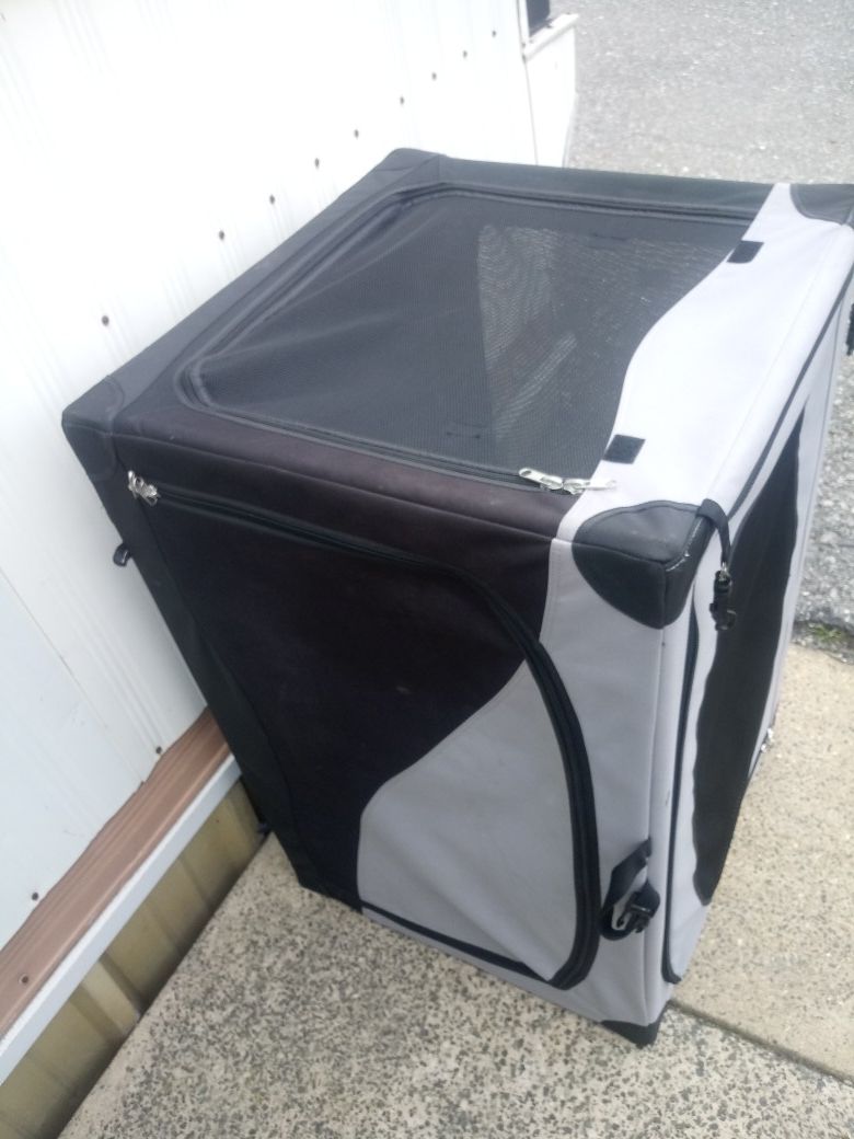 Dog carrier
