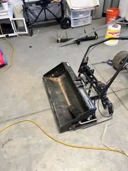 Craftsman bucket attachment