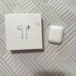 AirPods 
