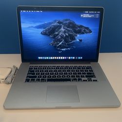 MacBook Pro (Retina,15- Inch , 2013 ) Processor 2.7 GHz Quad - Intel Core I7 , Memory 16 GB Ram Storage 512 SSD With Charger