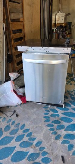 Whirlpool Stainless Steel Complete Electric Kitchen