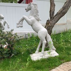 Garden Fountain horse