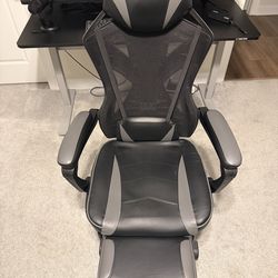 Respawn Gaming Chair with Leg Rest
