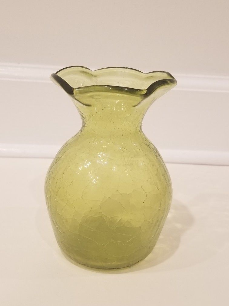 Green Crackle Glass Bud Vase With Ruffled Rim 5” Tall Vintage Flower Jar Antique
