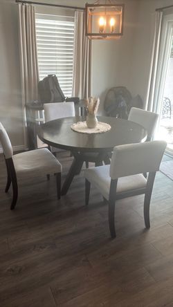 Round Dining Table with 4 Upholstered Chairs