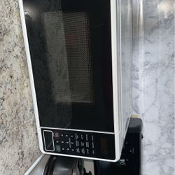 Microwave $100