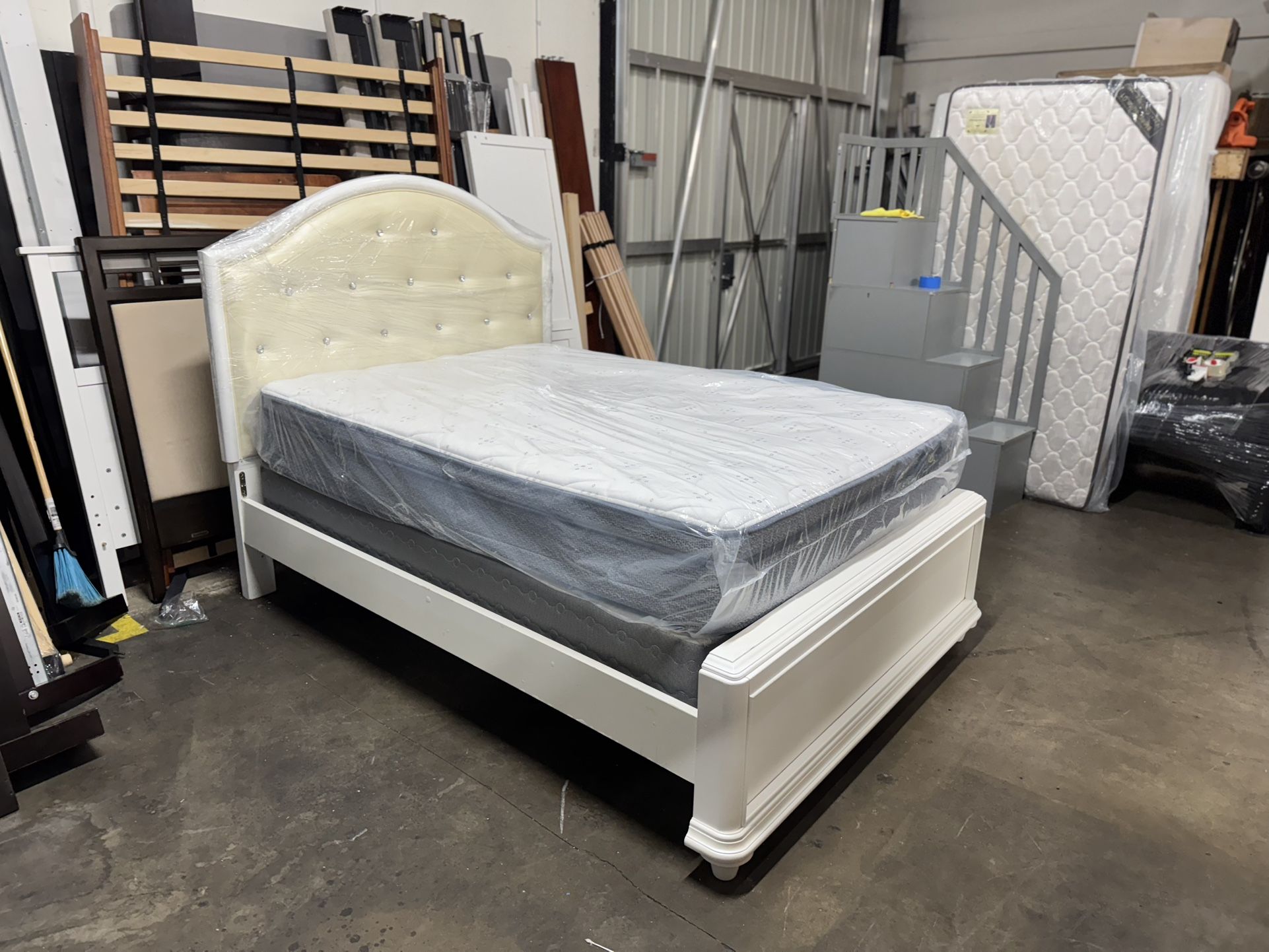 Full Bed $260