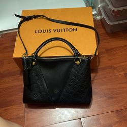 Louis Vuitton Purse 