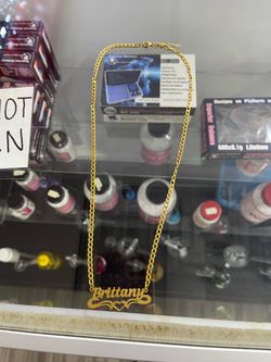 Name plate necklace