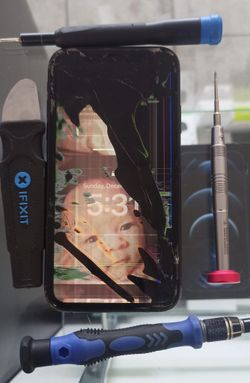 IPhone 11 screen replacement