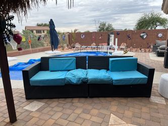 Free outside couch in Goodyear