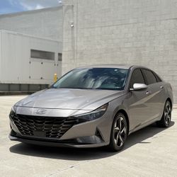 2022 Hyundai Elantra Limited 