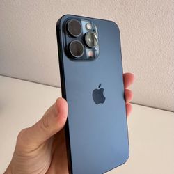 iPhone 15 Pro Max Unlocked 256GB