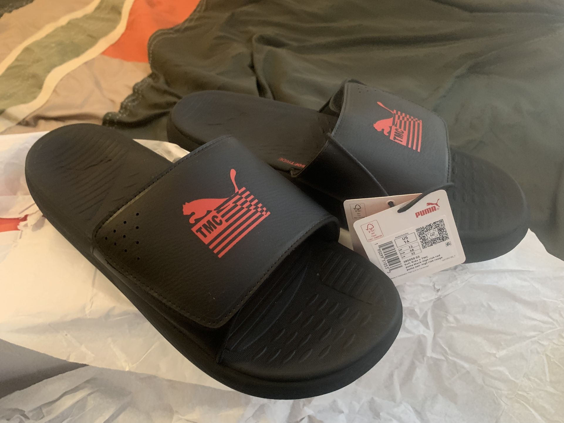 Size 14 Men's Puma Soft Ride x TMC Puma Black Red Slide Sandals