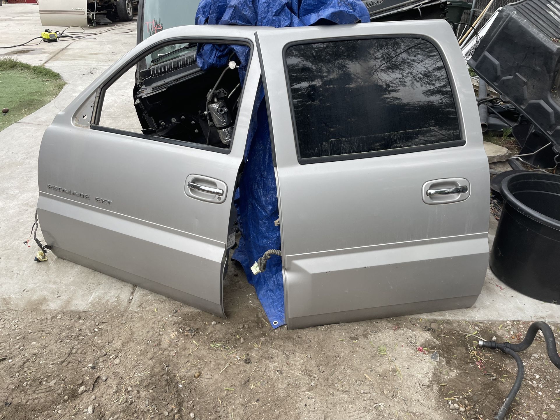 Cadillac Escalade Door Parts