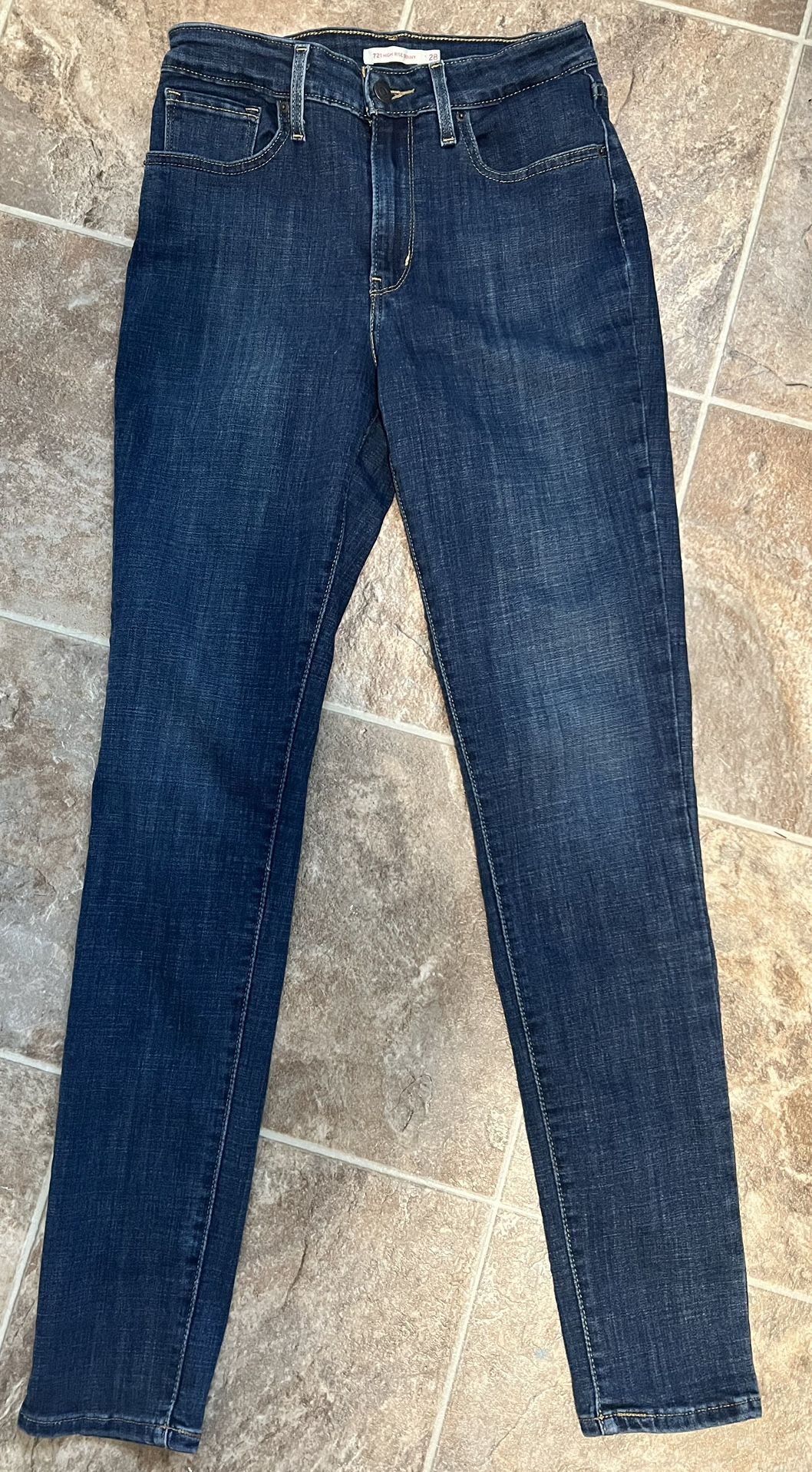 LEVIS high rise skinny jeans