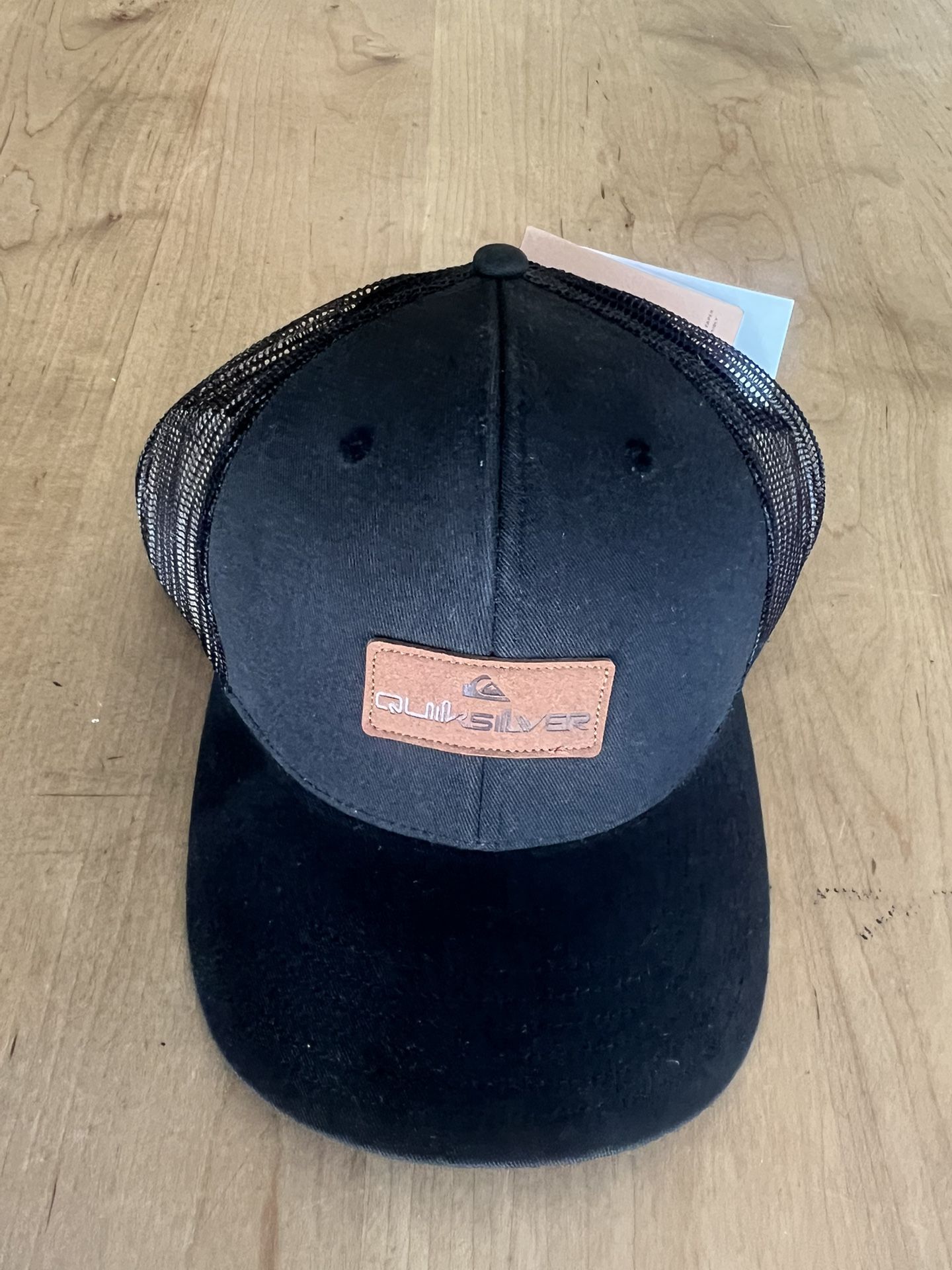 Quicksilver Trucker Style Hat OSFA NEW with Tags!!