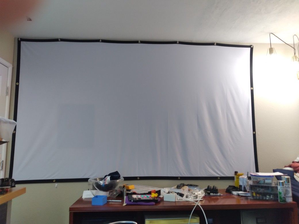 120 Inch Projector Screen
