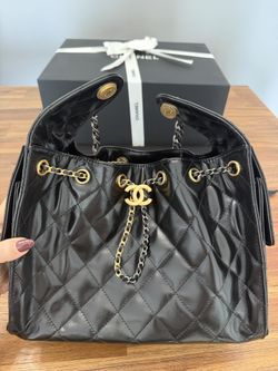 Chanel 25 Small Patent Leather 