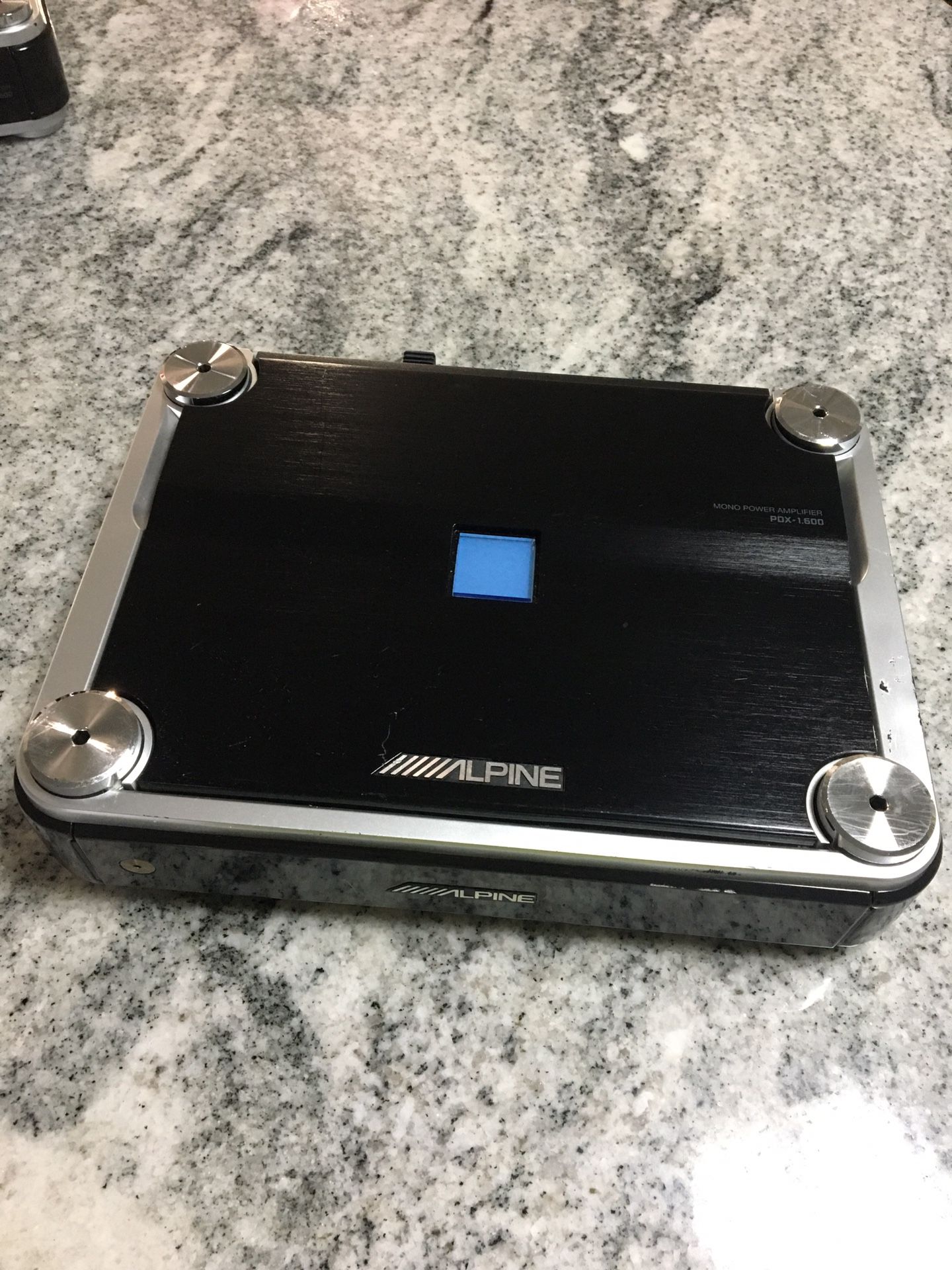 Alpine PDX 600.1 mono amplifier