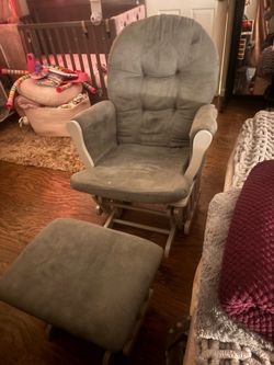 Glider Rocking Chair with Ottoman