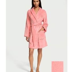 Victoria Secret Cozy Plush Robe M/L