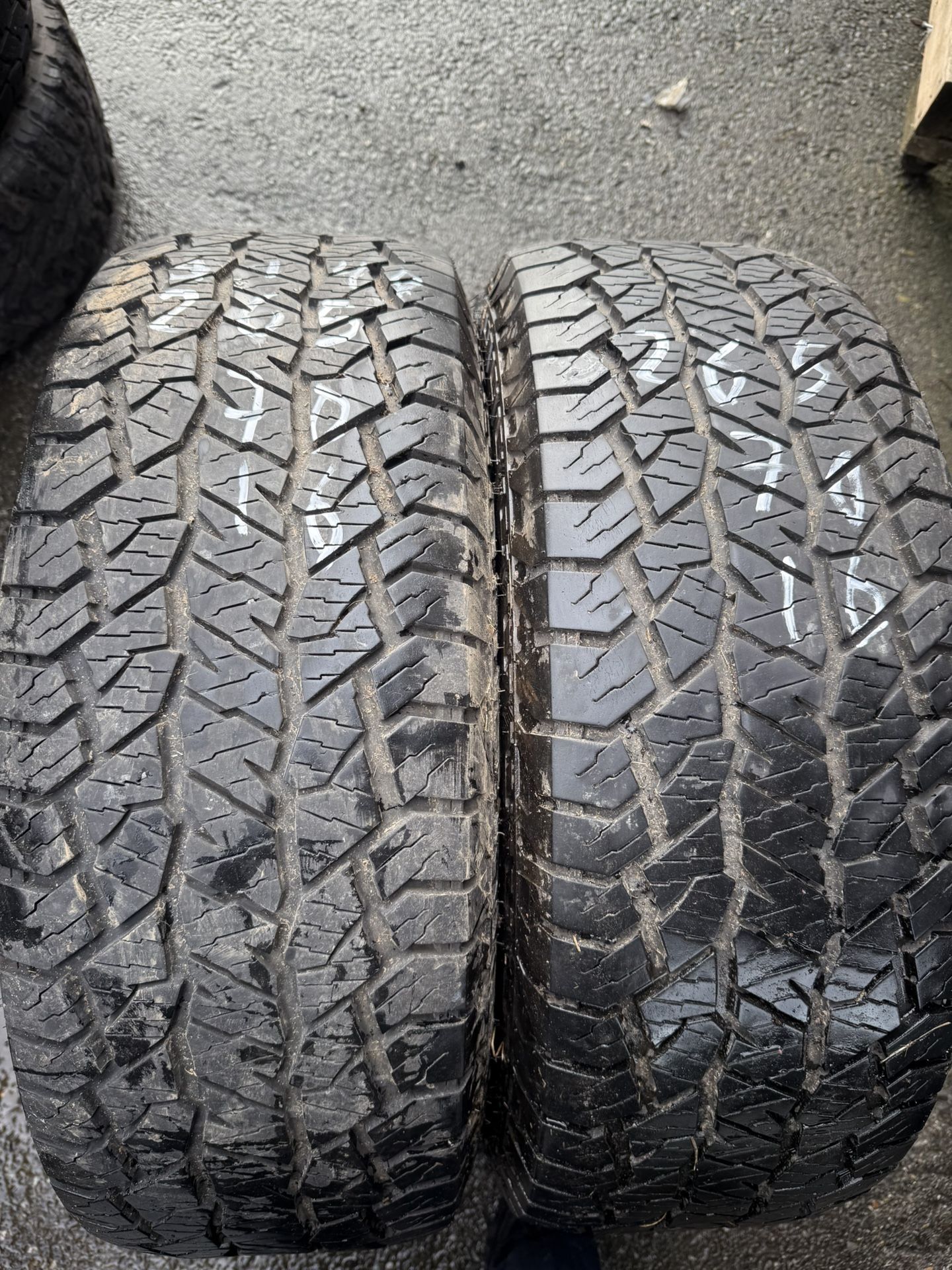 265/70 16 Pair of tires Brand Hankook