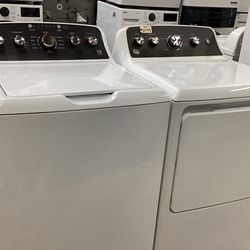 GE Washer and Dryer set New Scratch and Dent
