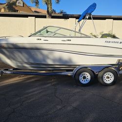 2002 Four Winns Hrizon 210 BOAT