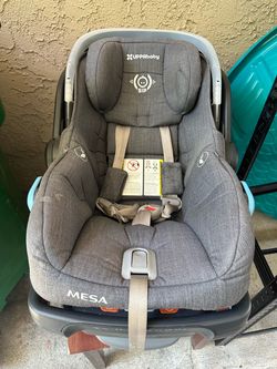 Used Uppa Baby Car seat + Base