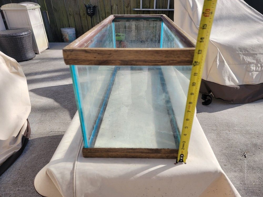 20 Gallons Fish Tank