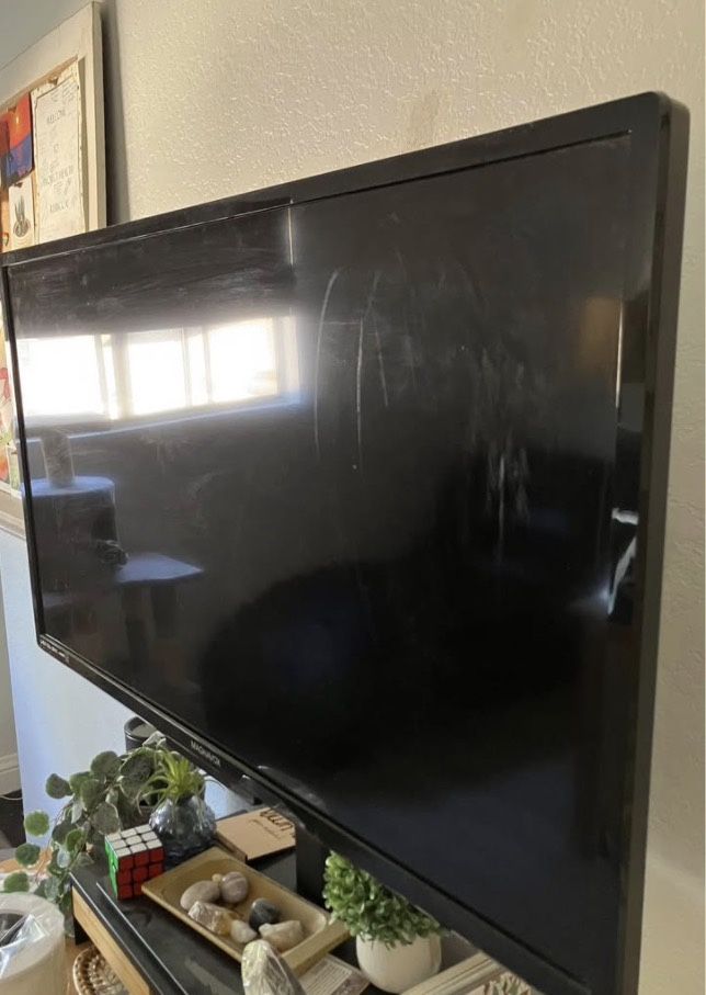 50 Inch Smart TV With Stand
