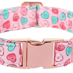 Maca Bate Pink Hearts Dog Collar, Medium