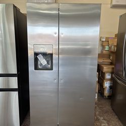 NEW SCRATCH & DENT Frigidaire 26cu.ft Standard Depth Side by Side Refrigerator